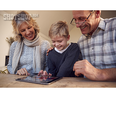 
                Grandson, Using, Internet, Grandparent                   