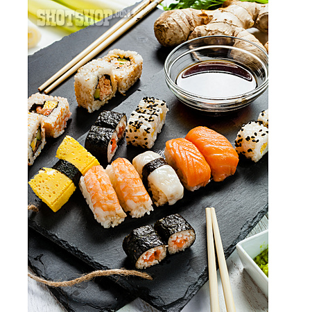 
                Sushi, Maki, Nigiri, Sushiplatte                   
