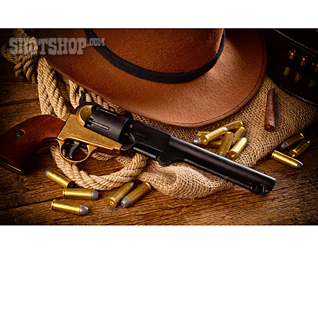 
                Revolver, Cowboyhut                   