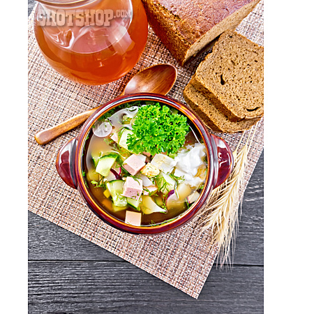 
                Russische Küche, Kalte Suppe, Okroschka                   