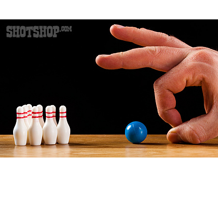 
                Miniatur, Bowling, Fingerfertigkeit, Präzisionssport                   