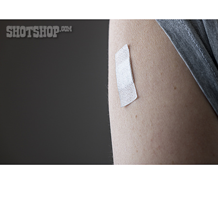 
                Adhesive Bandage, Vaccination, Upper Arm                   