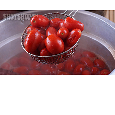 
                Tomaten, Abkochen                   