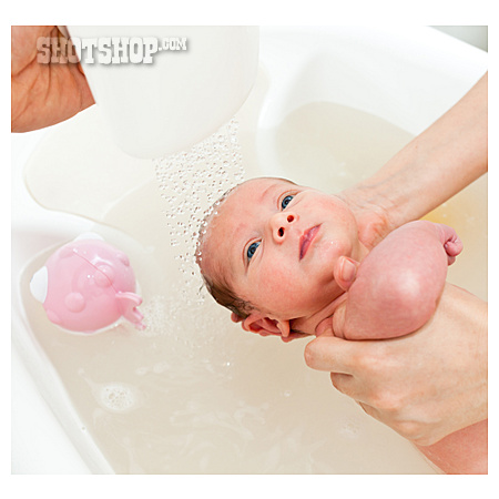 
                Baby, Holding, Bathing, Showering                   