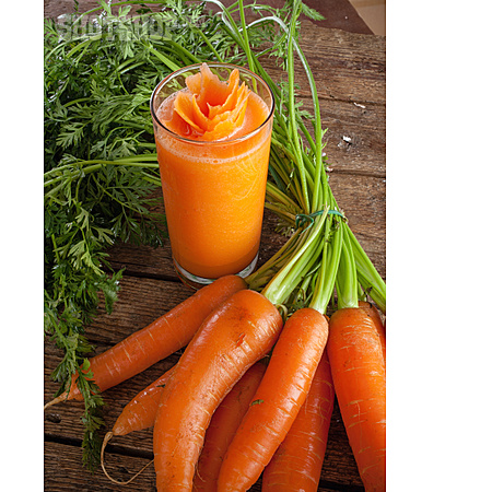 
                Karottensaft, Karotten                   