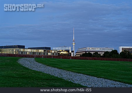 
                Park, Berlin, Regierungsviertel                   