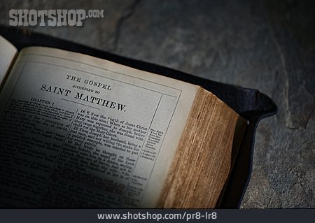 
                Evangelium, Holy Bible, Saint Matthew                   