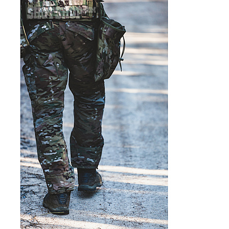 
                Army Soldier, Camouflage Clothing                   