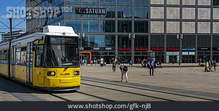 
                Berlin, Alexanderplatz, Straßenbahn                   
