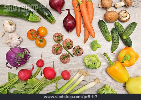 
                Gemüse, Grillsaison, Hackfleischbällchen                   