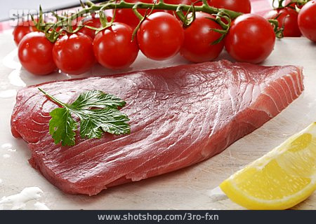 
                Tomaten, Thunfisch, Roher Fisch, Zitrone, Thunfischfilet                   