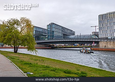 
                Berlin, Spree, Hauptbahnhof                   