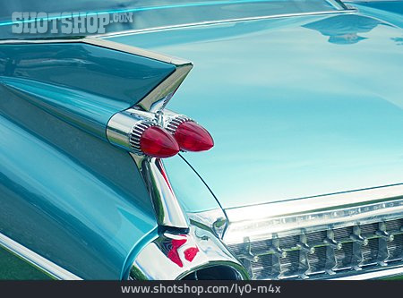 
                Oldtimer, Taillights, Tail Fin                   