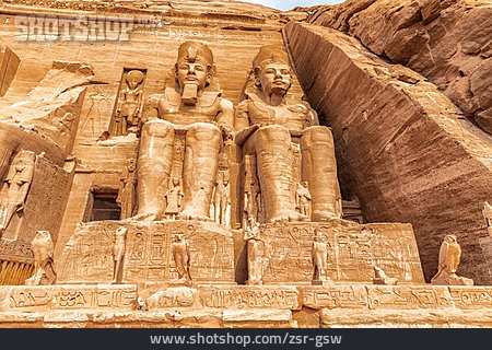 
                Tempel Von Abu Simbel                   