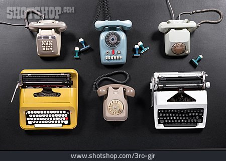
                Telefon, Retro, Schreibmaschine                   