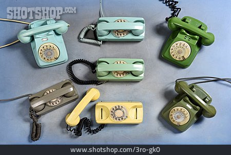
                Telefon, Kabeltelefon, Wählscheibe, Telefonapparat                   