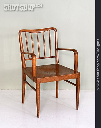 
                Stuhl, Holzstuhl, Sprossenstuhl                   