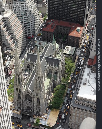 
                New York, St. Patrick’s Cathedral                   