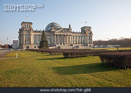 
                Reichstagsgebäude, Platz Der Republik                   