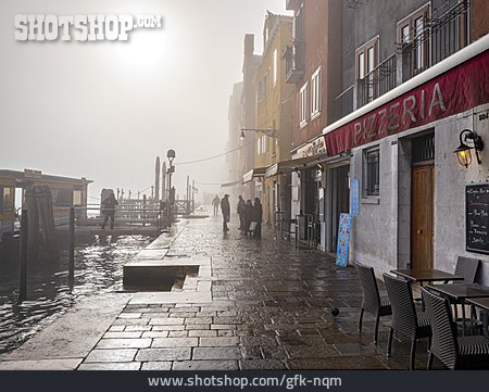 
                Diesig, Altstadt, Venedig, Regenwetter                   