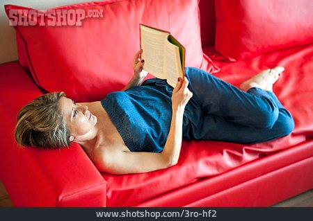 
                Zuhause, Entspannung, Lesen                   