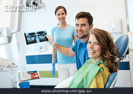 
                Röntgenbild, Patientin, Zahnarztpraxis                   