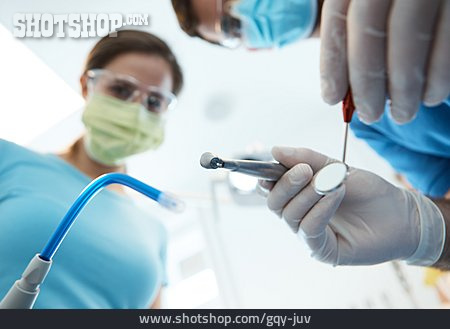 
                Zahnbehandlung, Zahnarzt, Zahnärztliche Instrumente                   