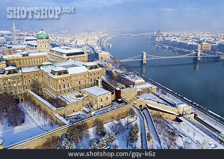 
                Winter, Donau, Budapest                   