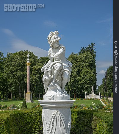 
                Skulptur, Schlosspark, Französischer Garten, Sanssouci                   