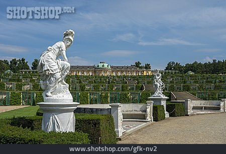 
                Schlosspark, Schloss Sanssouci                   