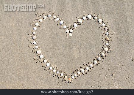 
                Sand, Muschel, Herz                   