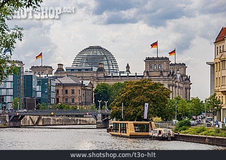 
                Berlin, Spree, Reichstagsgebäude                   