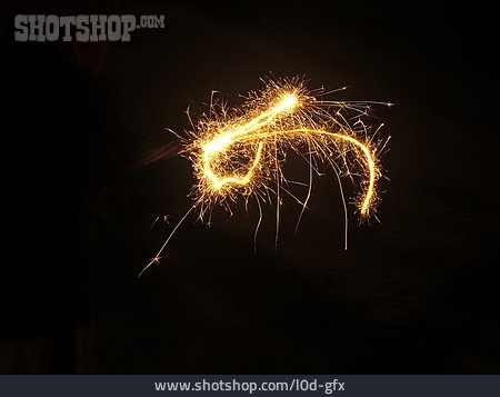 
                Feuerwerk, Funkenflug, Feuerwerkskörper                   