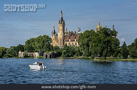 
                Schweriner See, Schweriner Schloss                   