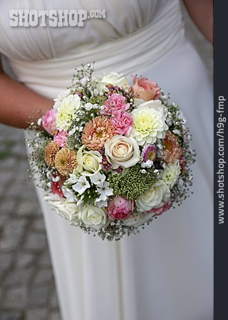 
                Marriage, Bridal Bouquet                   