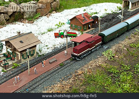 
                Eisenbahn, Bahnhof, Modelleisenbahn                   
