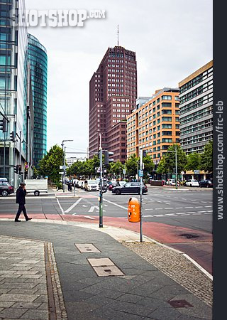 
                Bürogebäude, Berlin, Straße                   