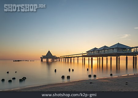 
                Seebrücke, Ostseeküste, Heringsdorf                   