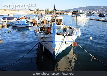 
                Fischerboot, Fischerhafen                   