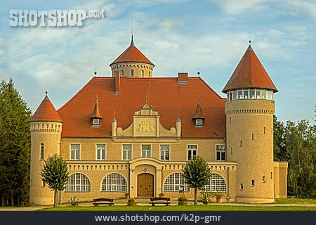 
                Schloss Stolpe                   