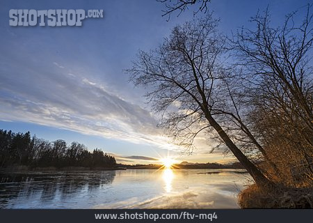 
                Sonnenuntergang, Sonnenstrahlen, Abtsdorfer See                   