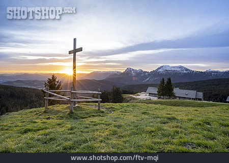 
                Sonnenaufgang, Gipfelkreuz, Stoißer Alm                   