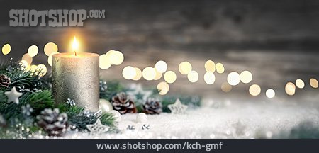 
                Advent, Kerzenlicht, Lichterkette                   