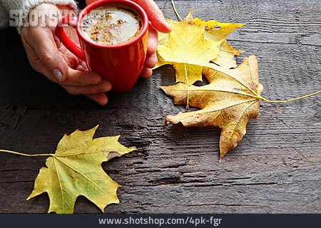 
                Herbst, Kaffeetasse, Wärmen, Herbstblatt                   
