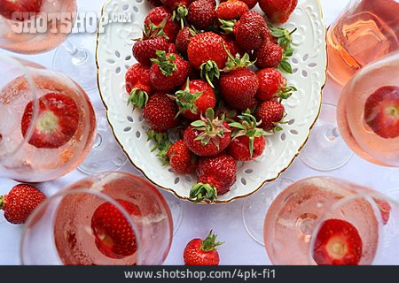
                Fruchtig, Rosewein, Sommergetränk                   