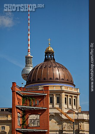 
                Berlin, Fernsehturm, Stadtmitte, Humboldt Forum                   