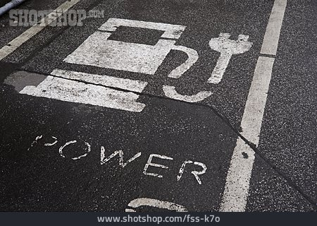 
                Power, Elektroauto, Ladestation                   