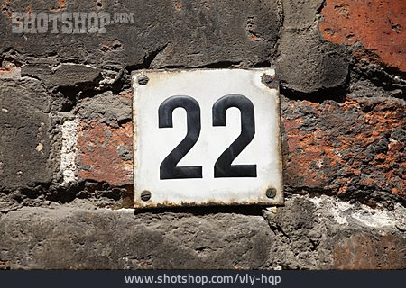 
                Hausnummer, 22                   