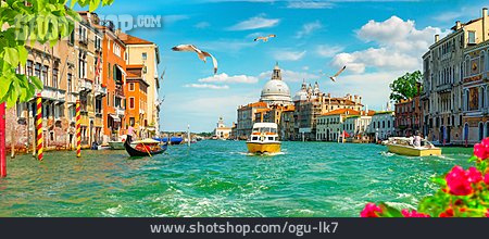 
                Venedig, Canale Grande, Vaporetto                   