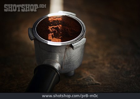 
                Frisch, Espresso, Kaffeepulver, Filterhalter                   